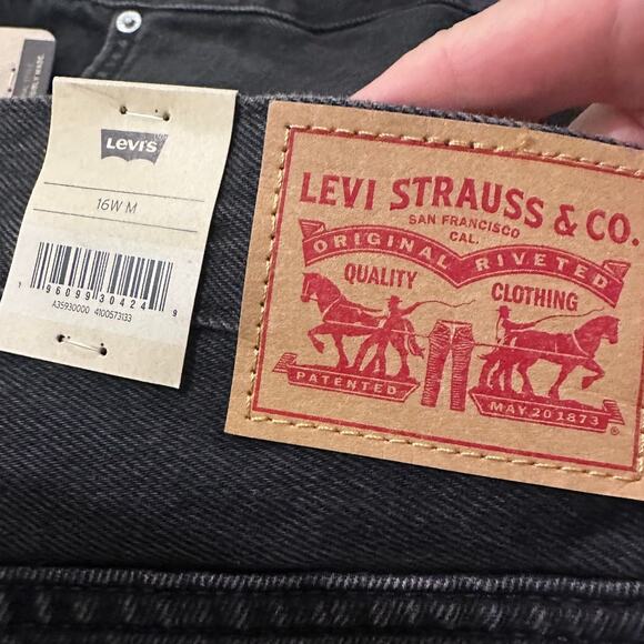 NWT Levi's 94 Baggy Jean in Open Mind Straight Washed Black, 16W(40) x 30L - Picture 8 of 11